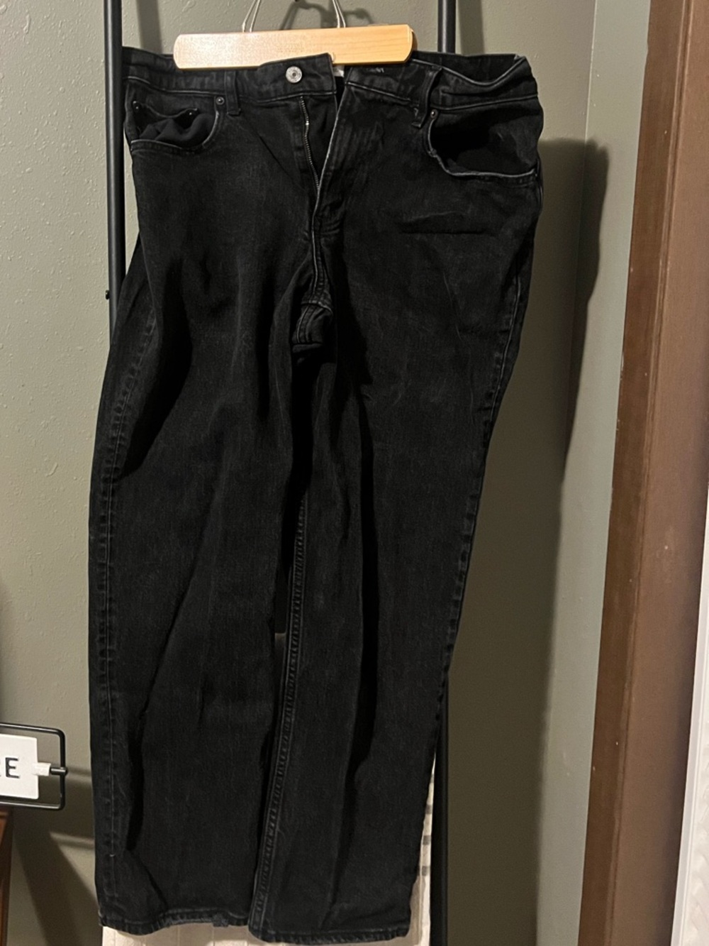 Abercrombie & Fitch Black Mid-Rise 90s Straight Jeans